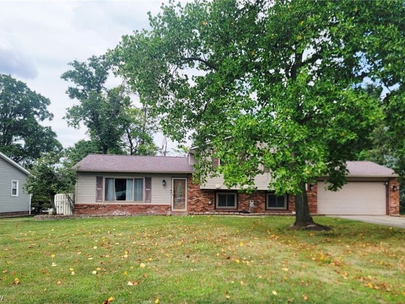 14472 S Gateway Drive, North Royalton, OH 44133 Photo 2