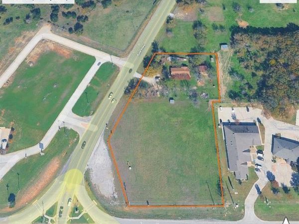 2101 Fort Worth Highway , Weatherford, TX 76086