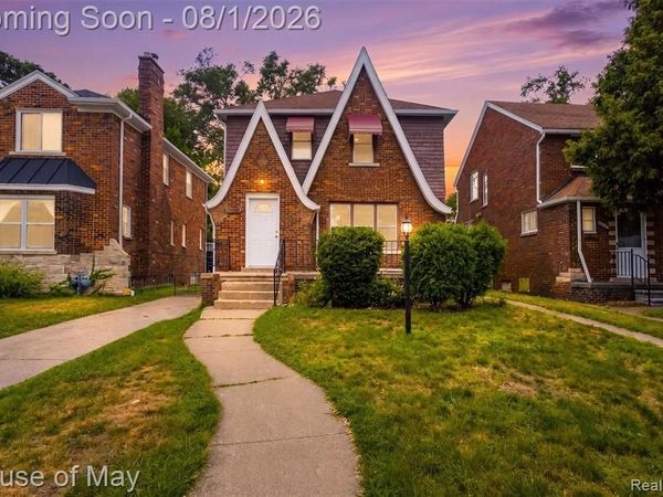 19325 Pennington Drive, Detroit, Mi 48221