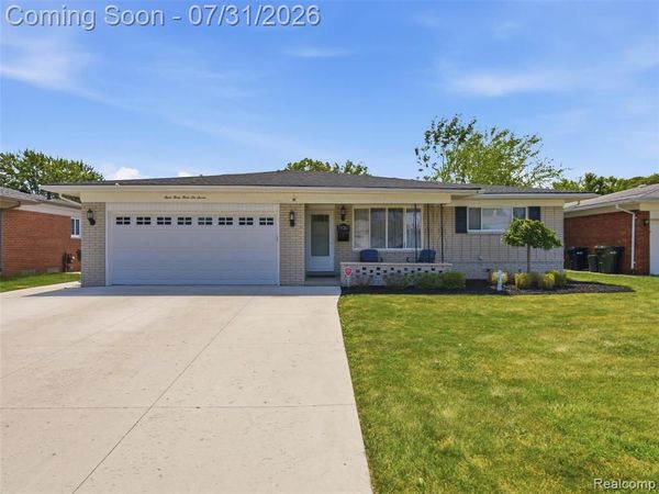 33367 Elgin Court, Sterling Heights, Mi 48310