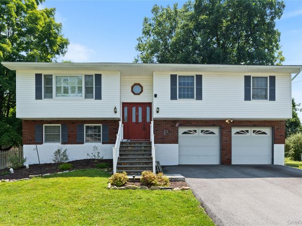 5 Colette Drive , Poughkeepsie, NY 12601