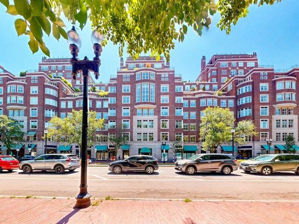 300 Boylston St, Unit 601, Boston, MA 02116