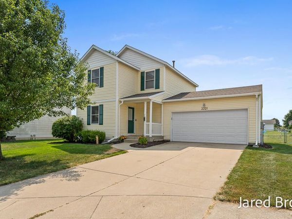 3321 Ridgemont Court, Zeeland, MI 49464