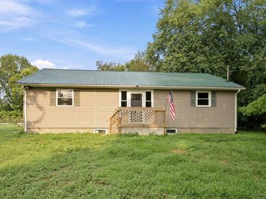 137 Blake Lane, Berry, KY 41003