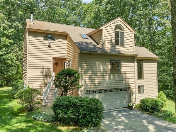 37 Indian Ridge Road, Hampstead, NH 03826