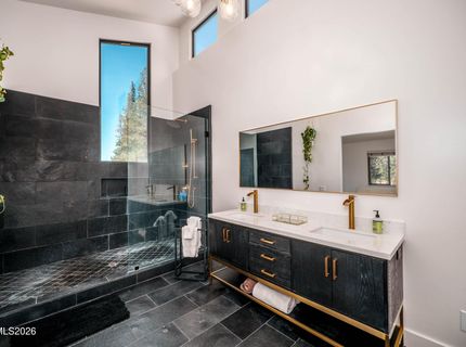 1029 Modoc Way, South Lake Tahoe, CA 96150 Photo