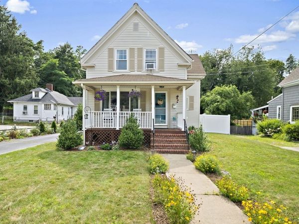 50 Standish Avenue, Plymouth, MA 02360