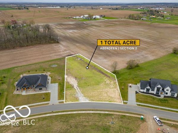 5217 Abbeygate Boulevard , Bargersville, IN 46106