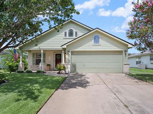 214 Jennifer LN , Bastrop, TX 78602