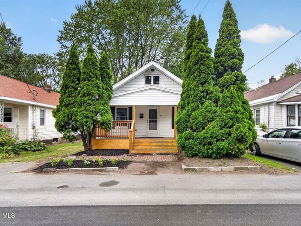 2839 Broadway, Schenectady, NY 12306