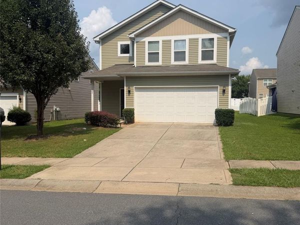 12822 Longstraw Road, Charlotte, NC 28227