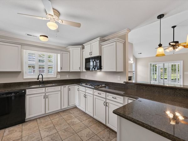 273 Turnberry Cir , Clarksville, TN 37043