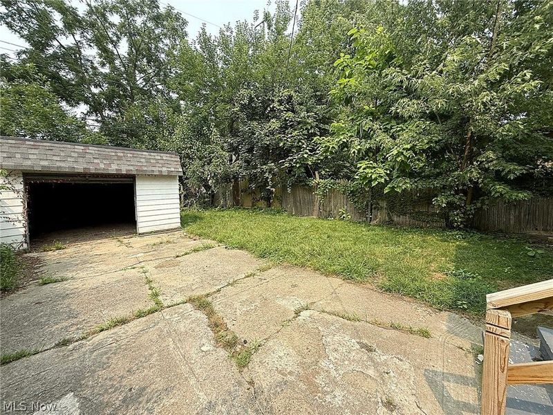 10617 Bryant Avenue, Cleveland, OH 44108 Photo 22