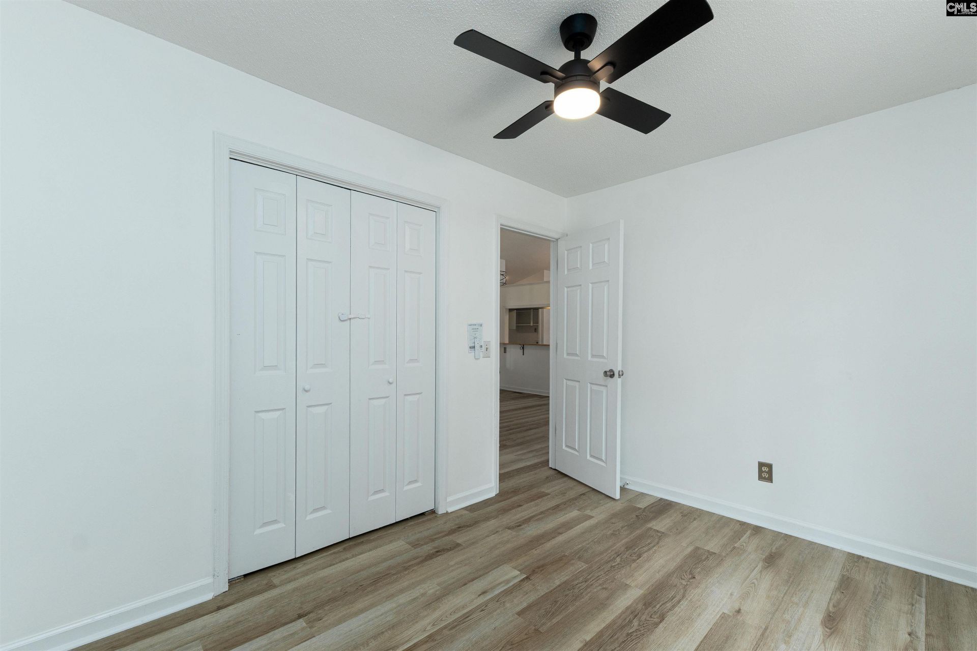 240 Gusty Ln  Photo 13