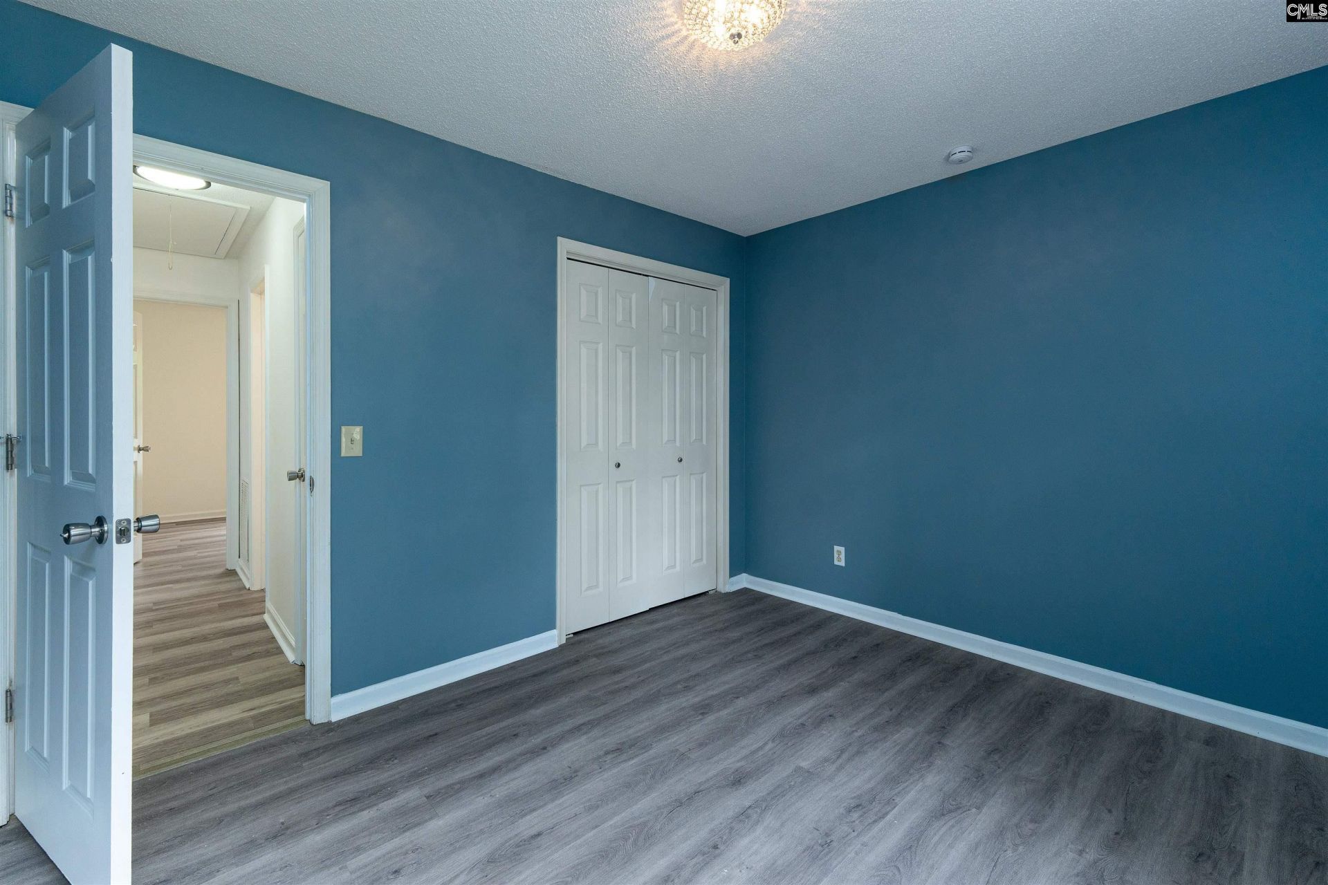 240 Gusty Ln  Photo 16