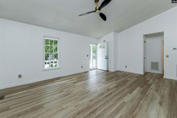 240 Gusty Ln  photo 4