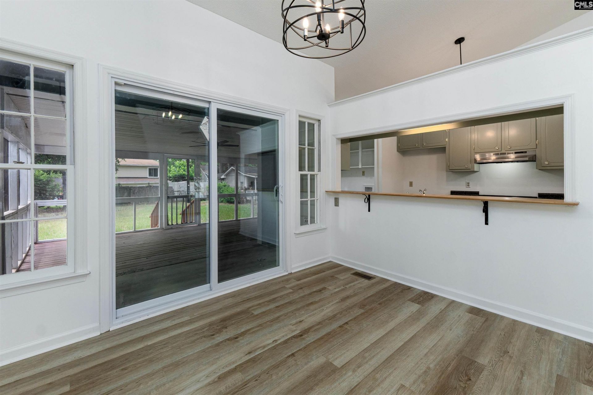 240 Gusty Ln  Photo 5