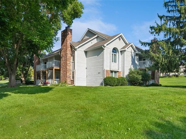 5221 Boulder Drive , Unit 7, West Des Moines, IA 50265