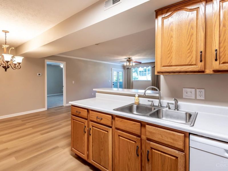 4220 Endeavor Drive, Unit 101, Colerain Township, OH 45252 Photo 14