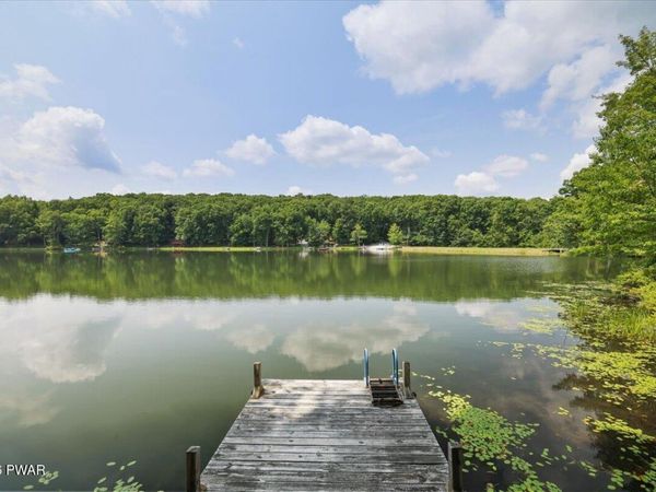 258 Florence Trail , Hawley, PA 18428