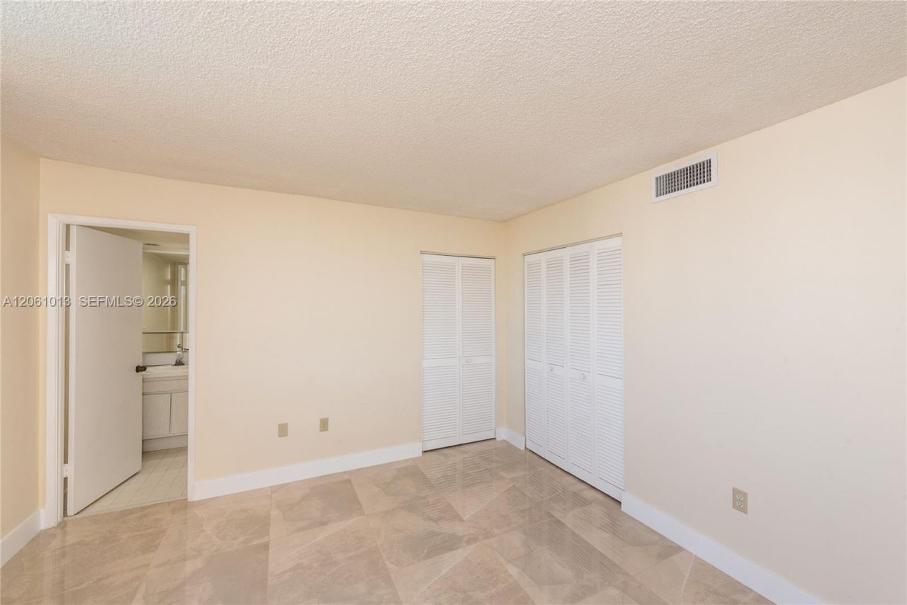 600 Biltmore Way , Unit 1014, Coral Gables, FL 33134 Photo