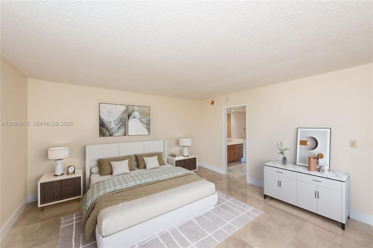 600 Biltmore Way , Unit 1014, Coral Gables, FL 33134 Photo