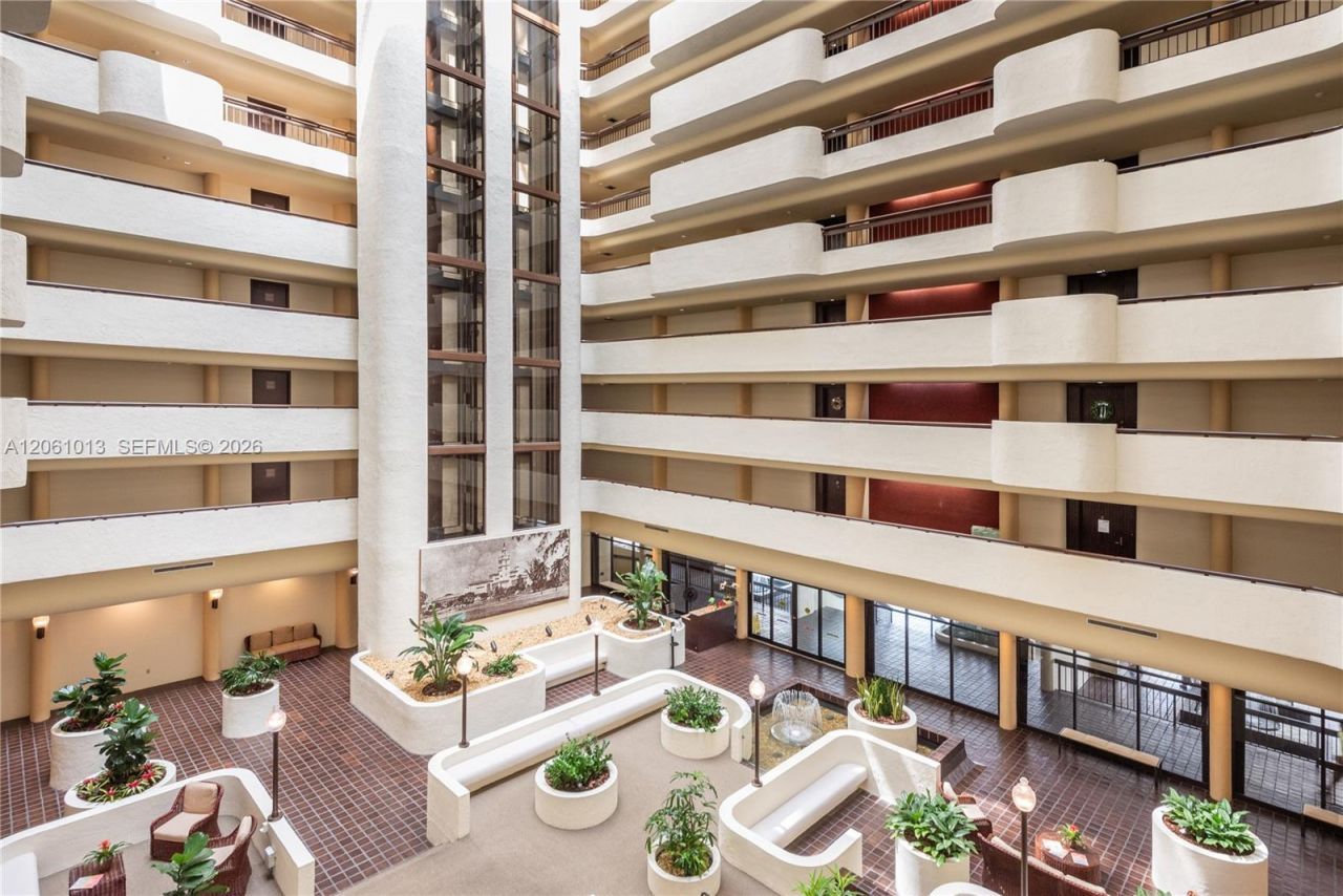 600 Biltmore Way , Unit 1014, Coral Gables, FL 33134 Photo