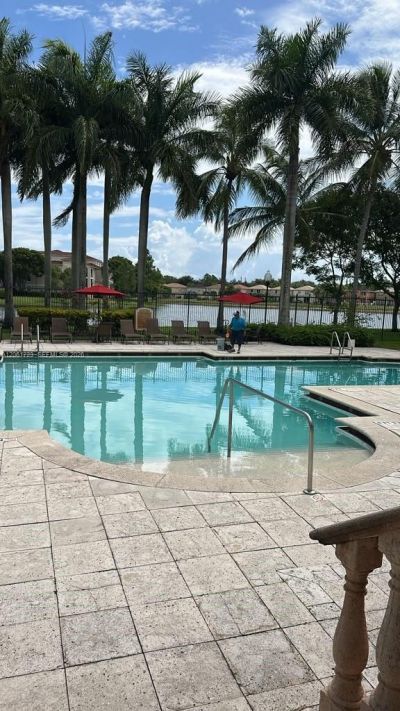 4131 San Marino Blvd, Unit 303, West Palm Beach, FL 33409 Photo