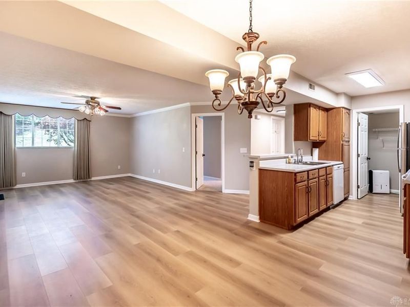 4220 Endeavor Drive, Unit 101, Colerain Township, OH 45252 Photo 9
