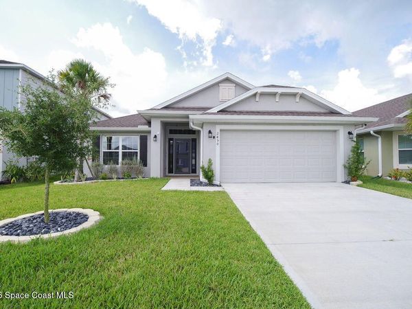 2450 Roygaris Street NW , Palm Bay, FL 32907
