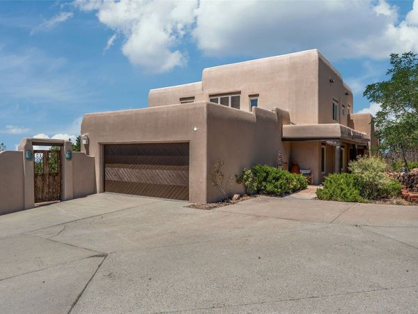 70 La Ventana Drive , Santa Fe, NM 87508