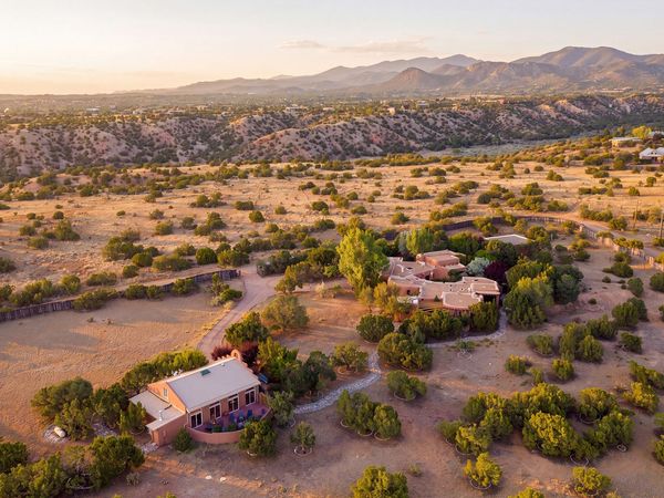 194 Arroyo Hondo Trail, Santa Fe, NM 87508