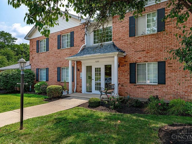 5352 Werk Road, Unit 3, Cincinnati, OH 45248 Photo 2