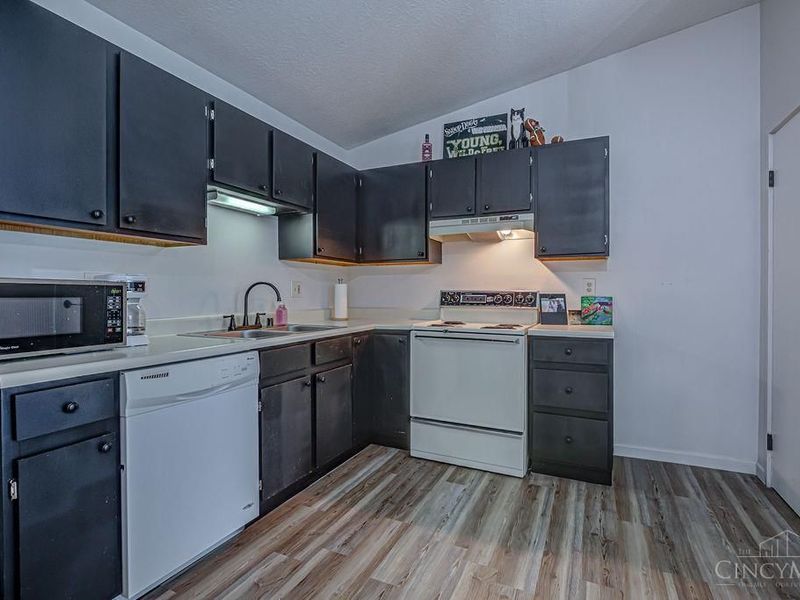 5352 Werk Road, Unit 3, Cincinnati, OH 45248 Photo 9