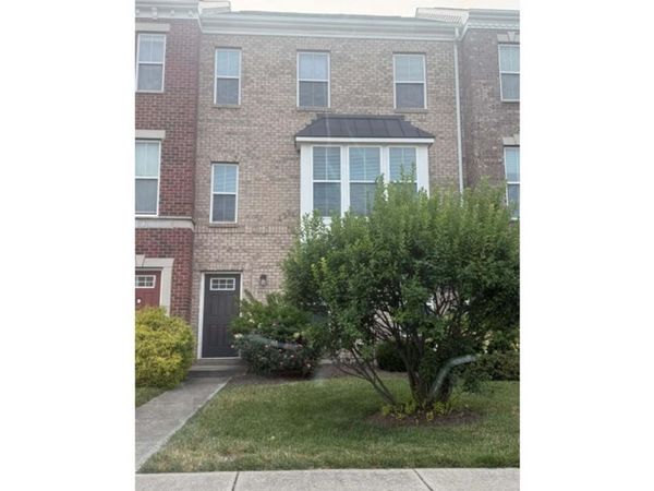 9550 Cobblestone Walk, West Chester, OH 45069