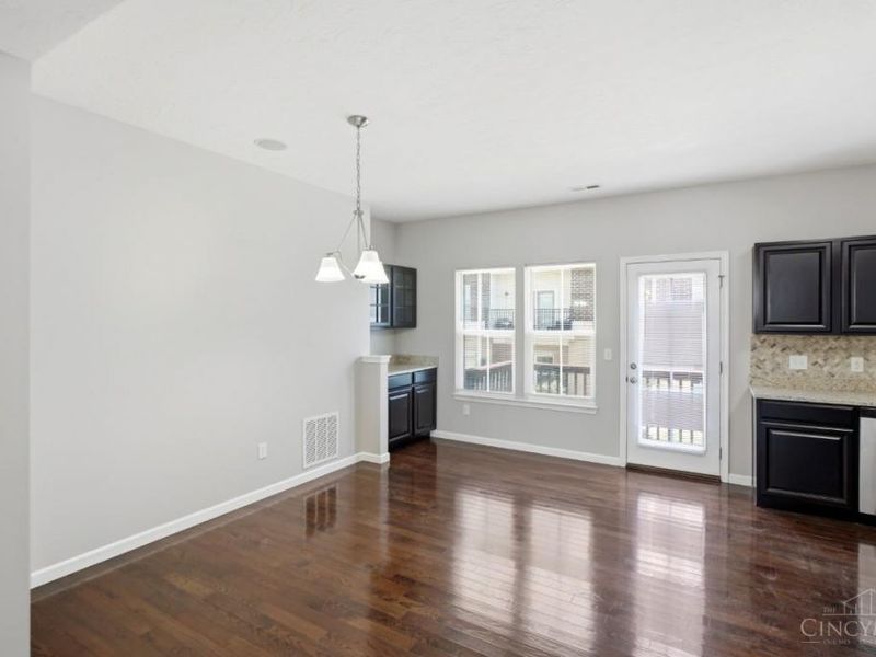 9550 Cobblestone Walk, West Chester, OH 45069 Photo 13