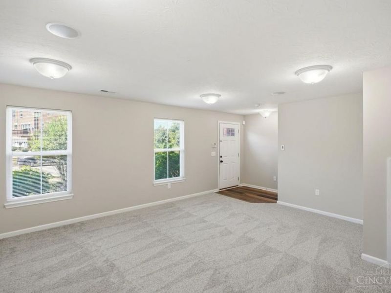9550 Cobblestone Walk, West Chester, OH 45069 Photo 7