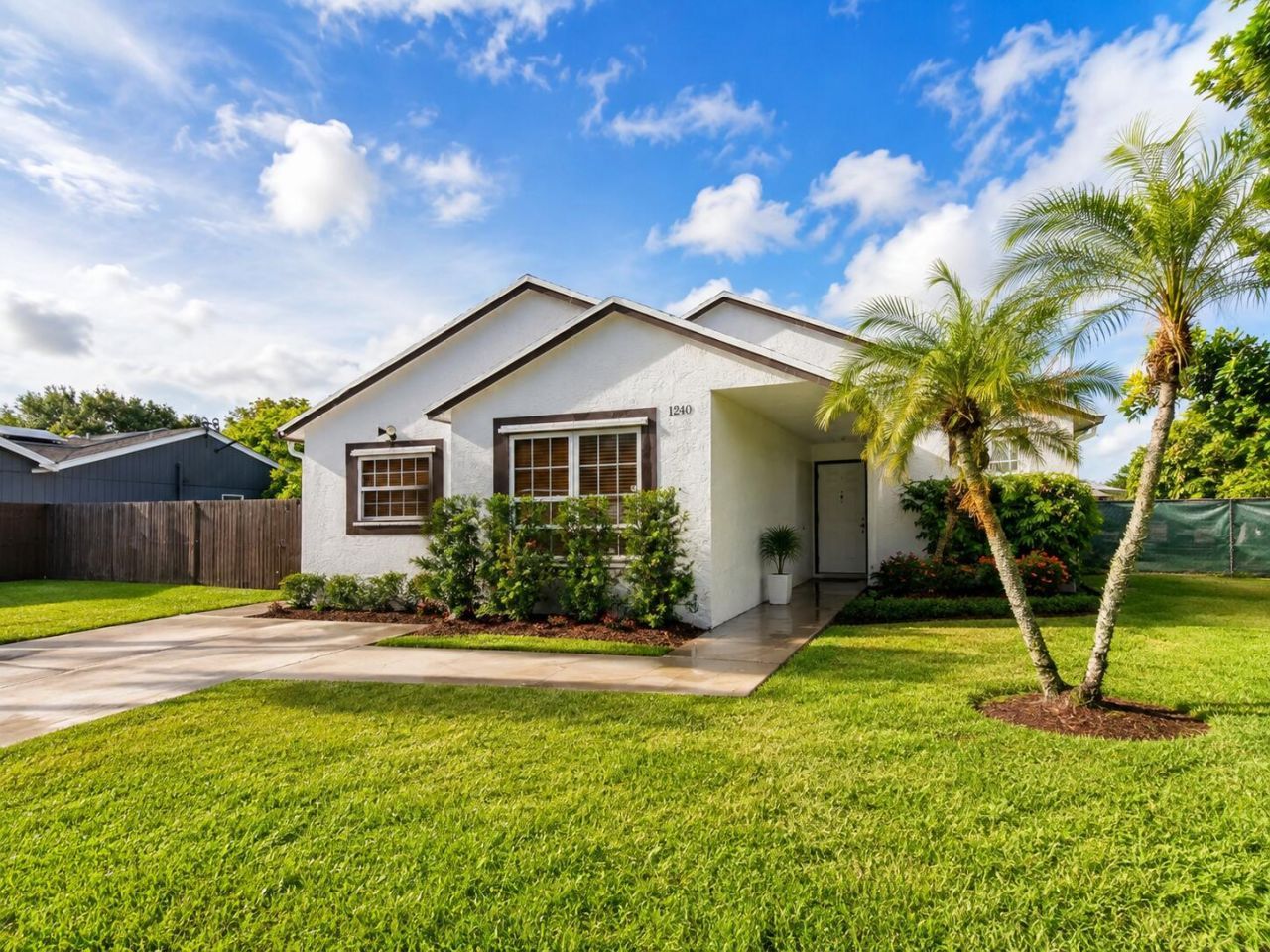 1240 Grandview Circle, Royal Palm Beach, FL 33411 Photo