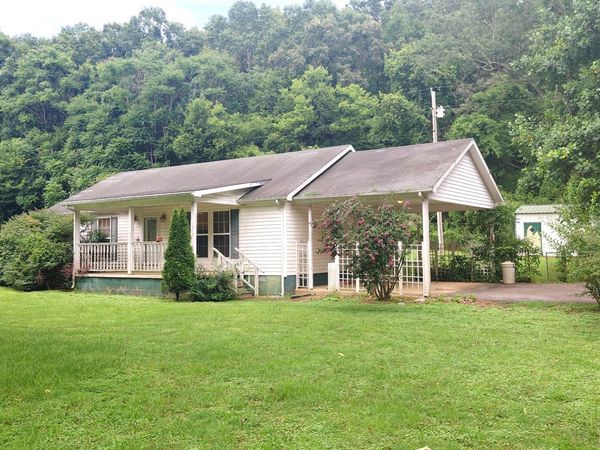 239 Longbranch Rd , Hohenwald, TN 38462