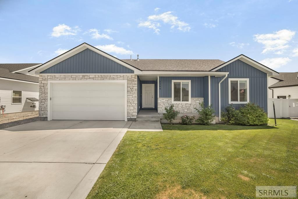 1308 Harris Loop, Blackfoot, ID 83221 Main Photo