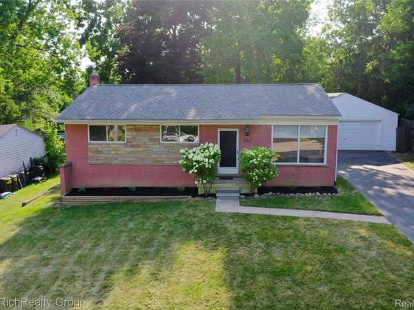 331 Lorberta Lane, Waterford Township, Mi 48328