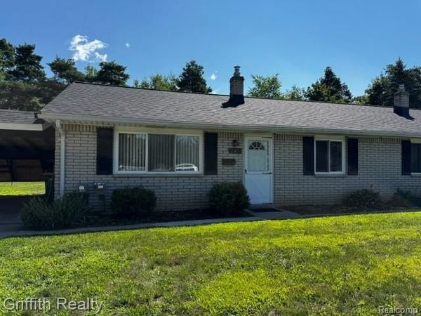 297 Odoherty Road , Brighton, MI 48116