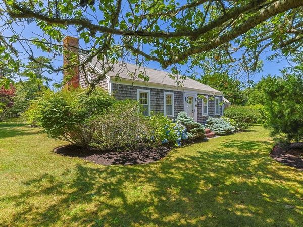 124 Pleasant Street, Chatham, MA 02659