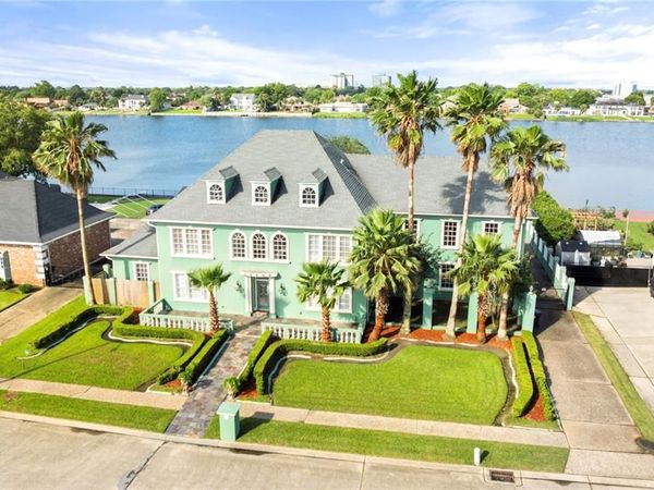 5960 WINCHESTER PARK Drive, New Orleans, LA 70128
