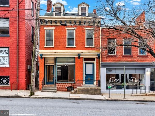 112 W CHESTNUT STREET, LANCASTER, PA 17603