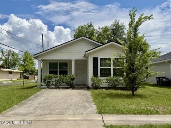 2142 MC QUADE Street, Jacksonville, FL 32209