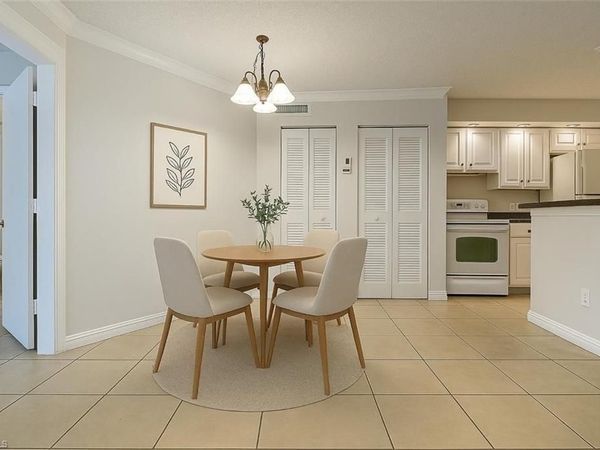 194 Santa Clara DR, Unit 12, NAPLES, FL 34104