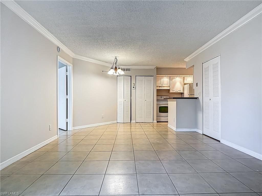 194 Santa Clara Dr, Unit 12, Naples, FL 34104 Photo