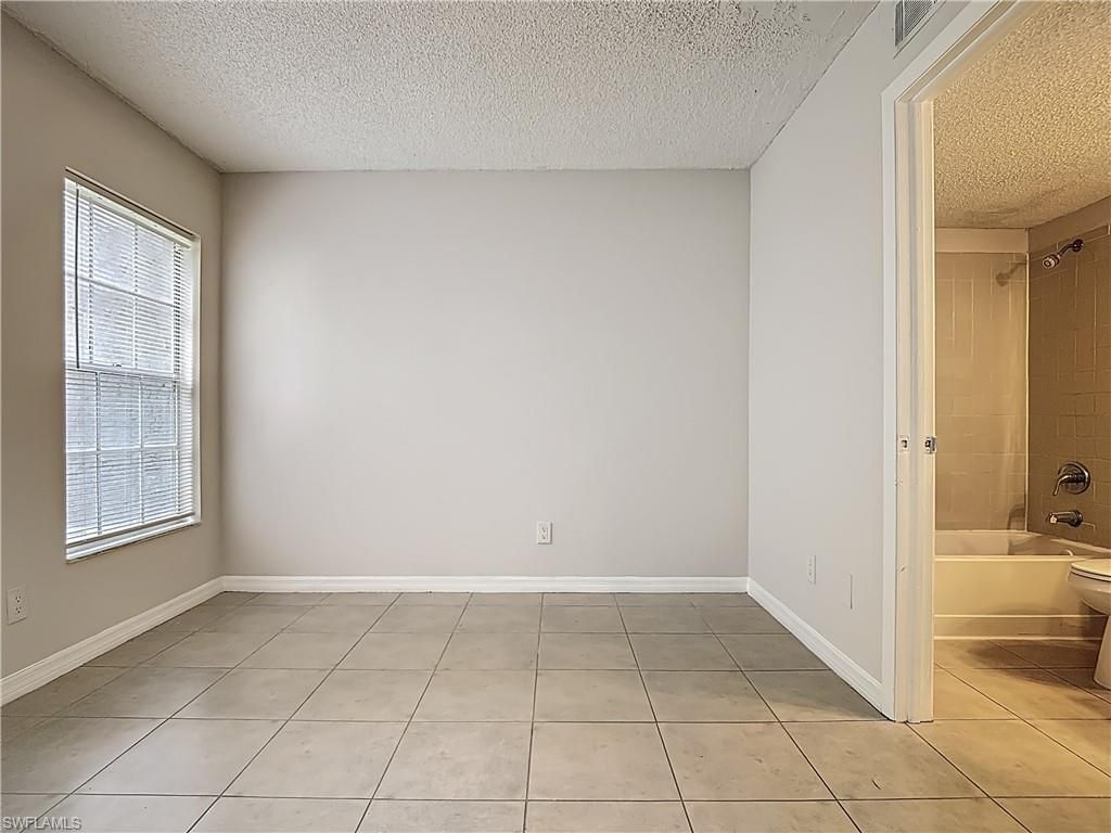 194 Santa Clara Dr, Unit 12, Naples, FL 34104 Photo