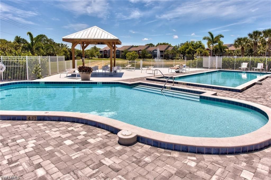 194 Santa Clara Dr, Unit 12, Naples, FL 34104 Photo